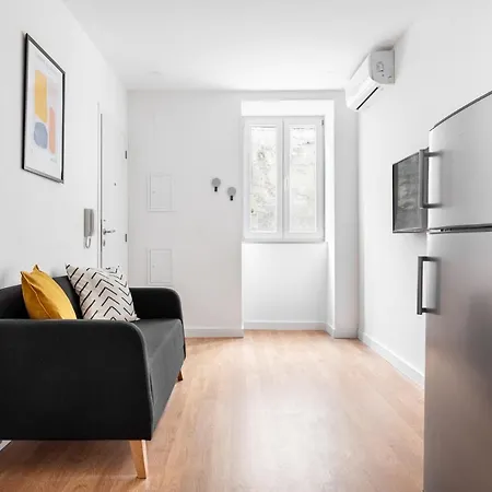 Altido Brand New Elegant With Terraces In Ajuda Apartament *
