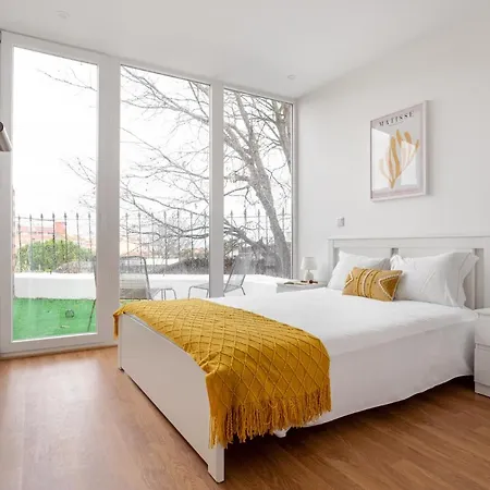 Altido Brand New Elegant With Terraces In Ajuda Appartement *